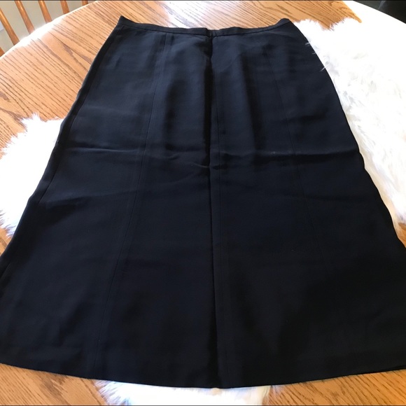 Unavailable — EUC Eddie Bauer black mid skirt - Picture 2 of 4